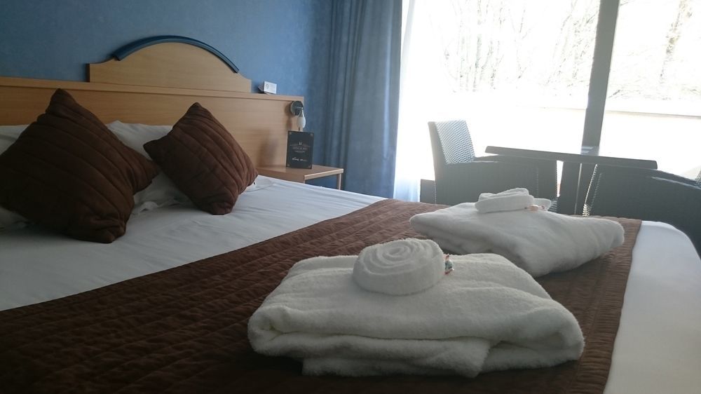 Brit Hotel Du Ban Chaudes-Aigues Zewnętrze zdjęcie
