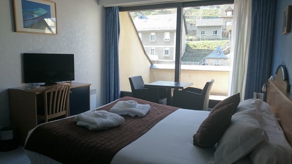 Brit Hotel Du Ban Chaudes-Aigues Zewnętrze zdjęcie
