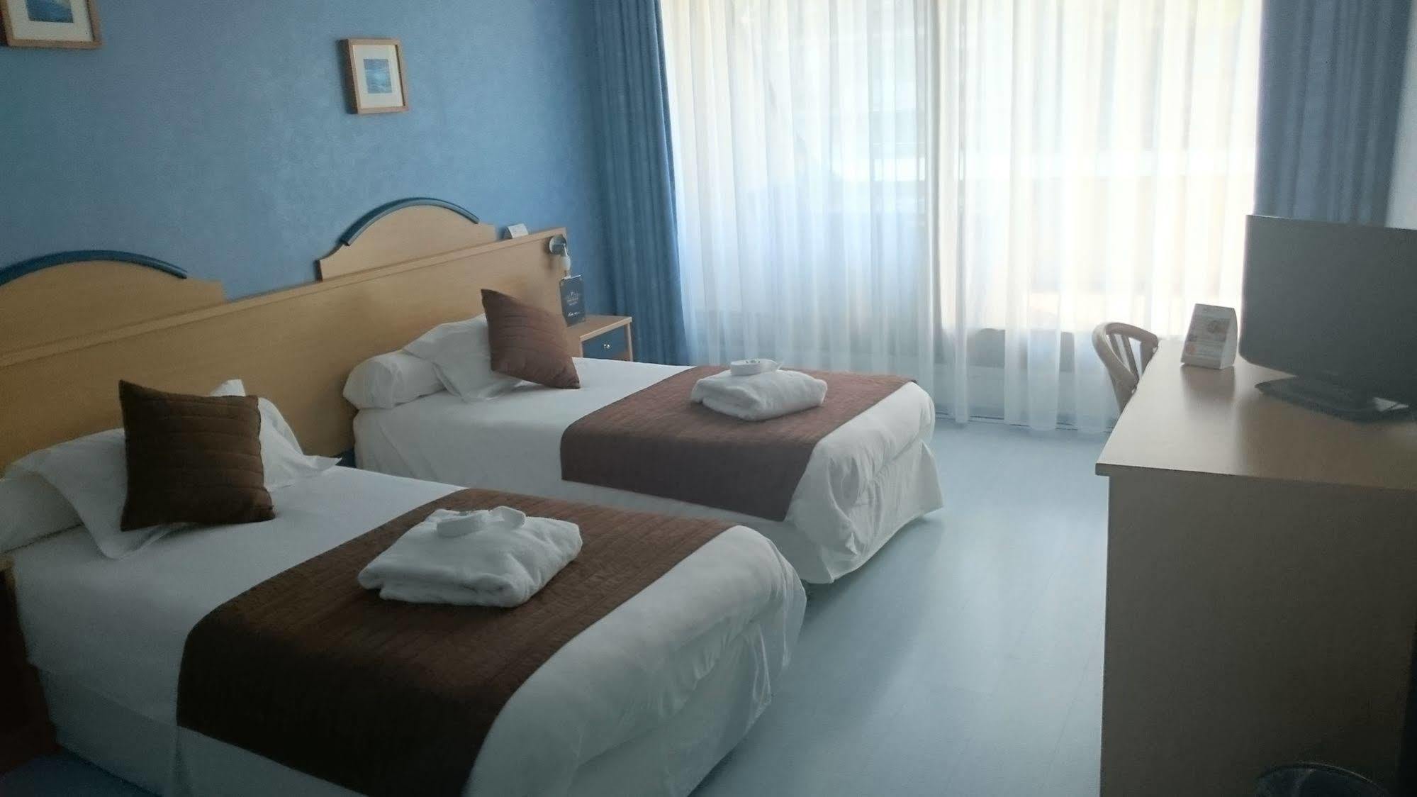 Brit Hotel Du Ban Chaudes-Aigues Zewnętrze zdjęcie